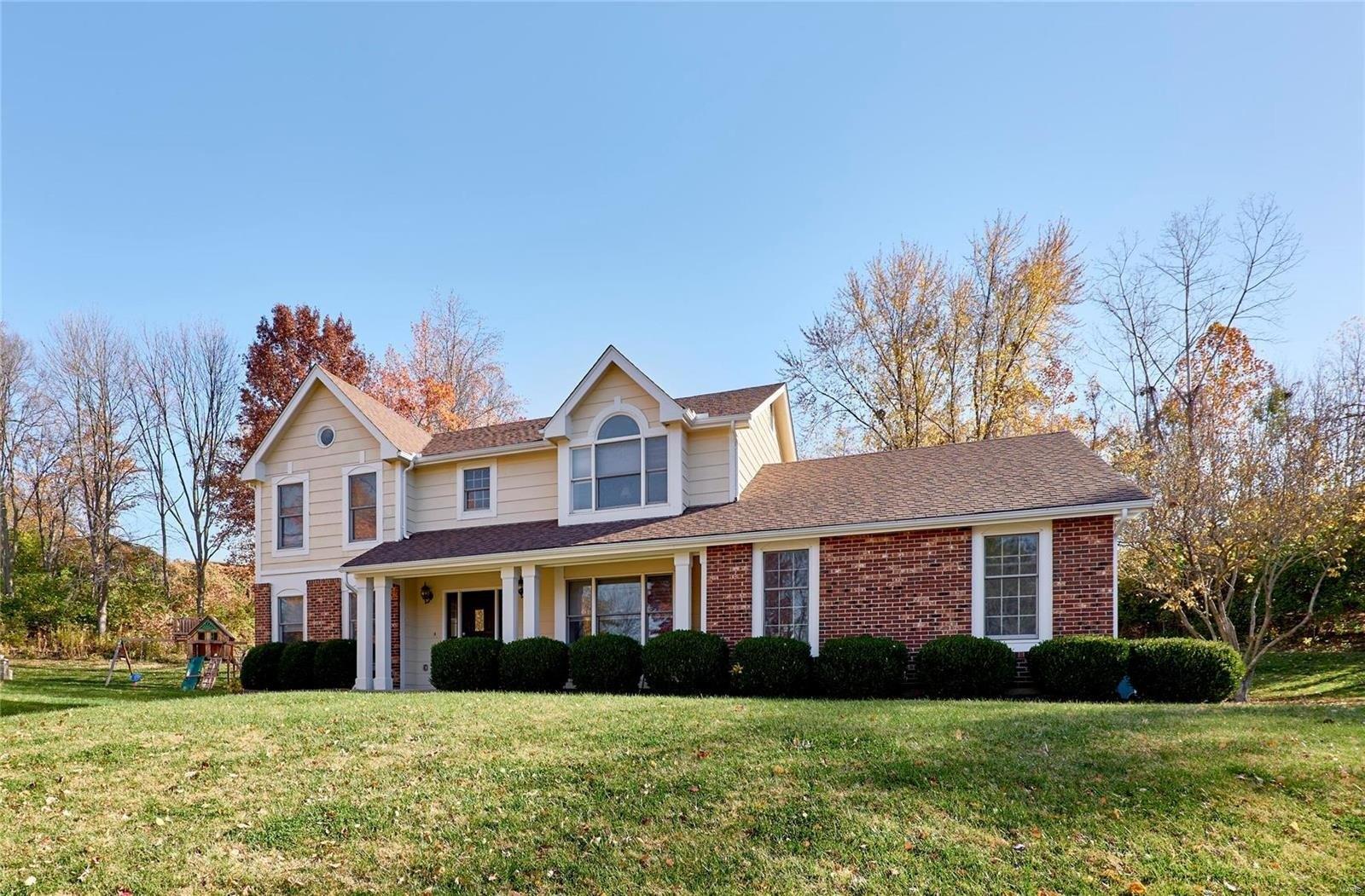 Autumn Lakes Dr, Maryland Heights, MO 63043