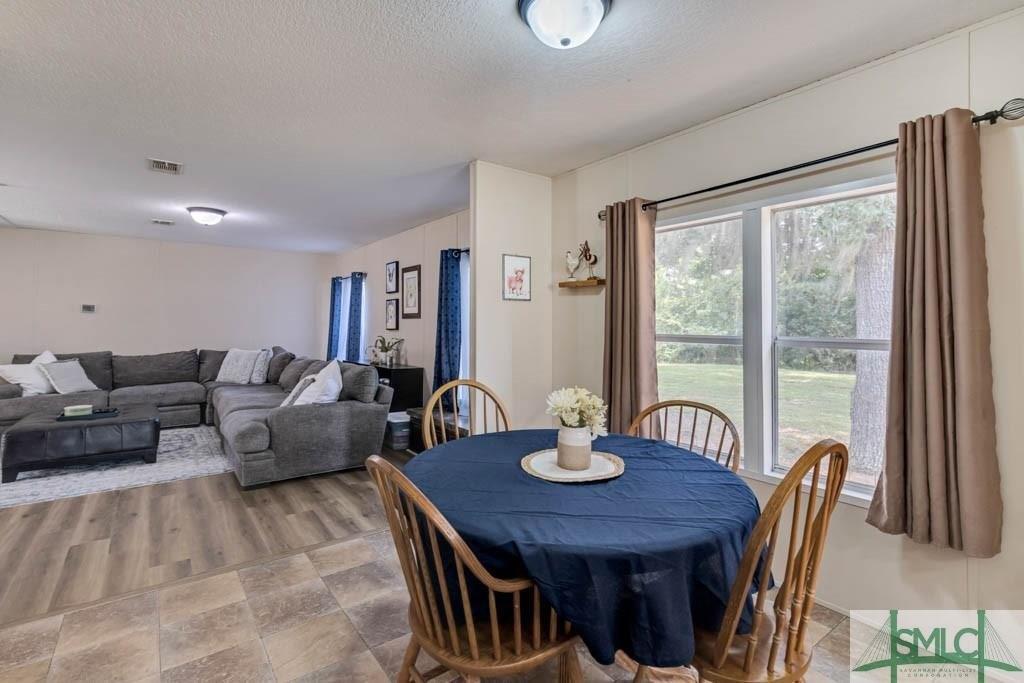 Smiley Loop Rd, Riceboro, GA 31323