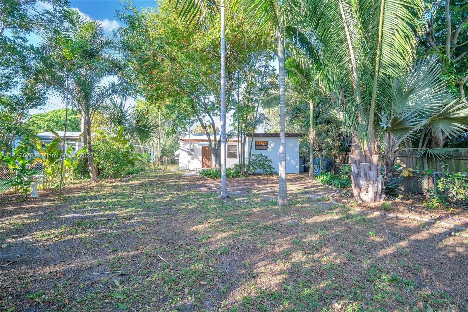 Thomas St, Hollywood, FL 33020