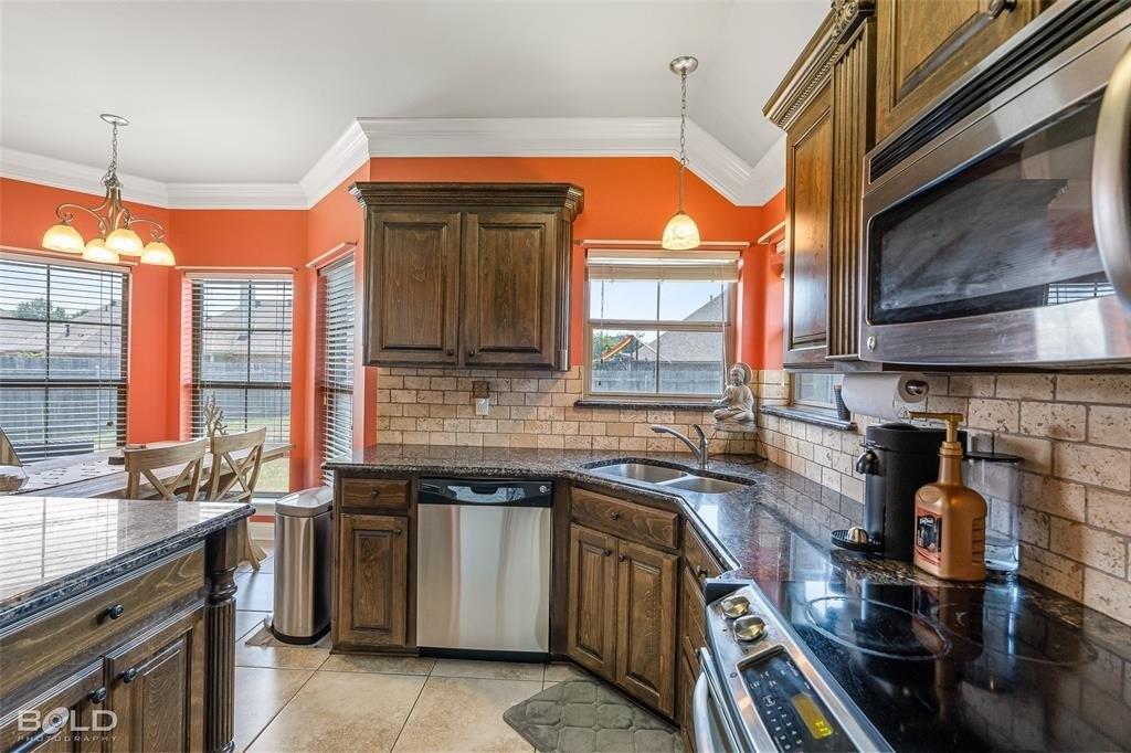 Pearwood Cir, Haughton, LA 71037