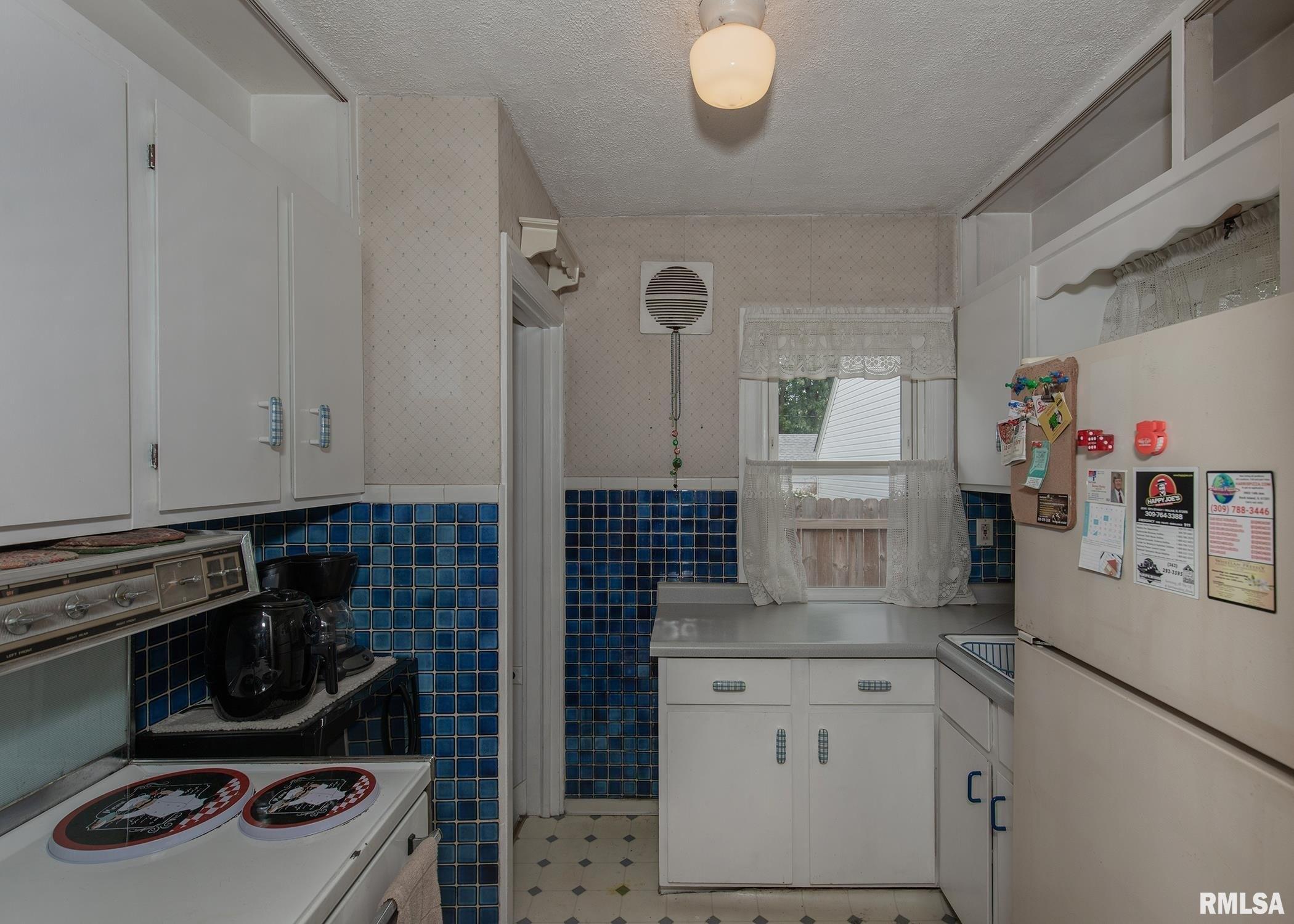 18th Ave, Moline, IL 61265