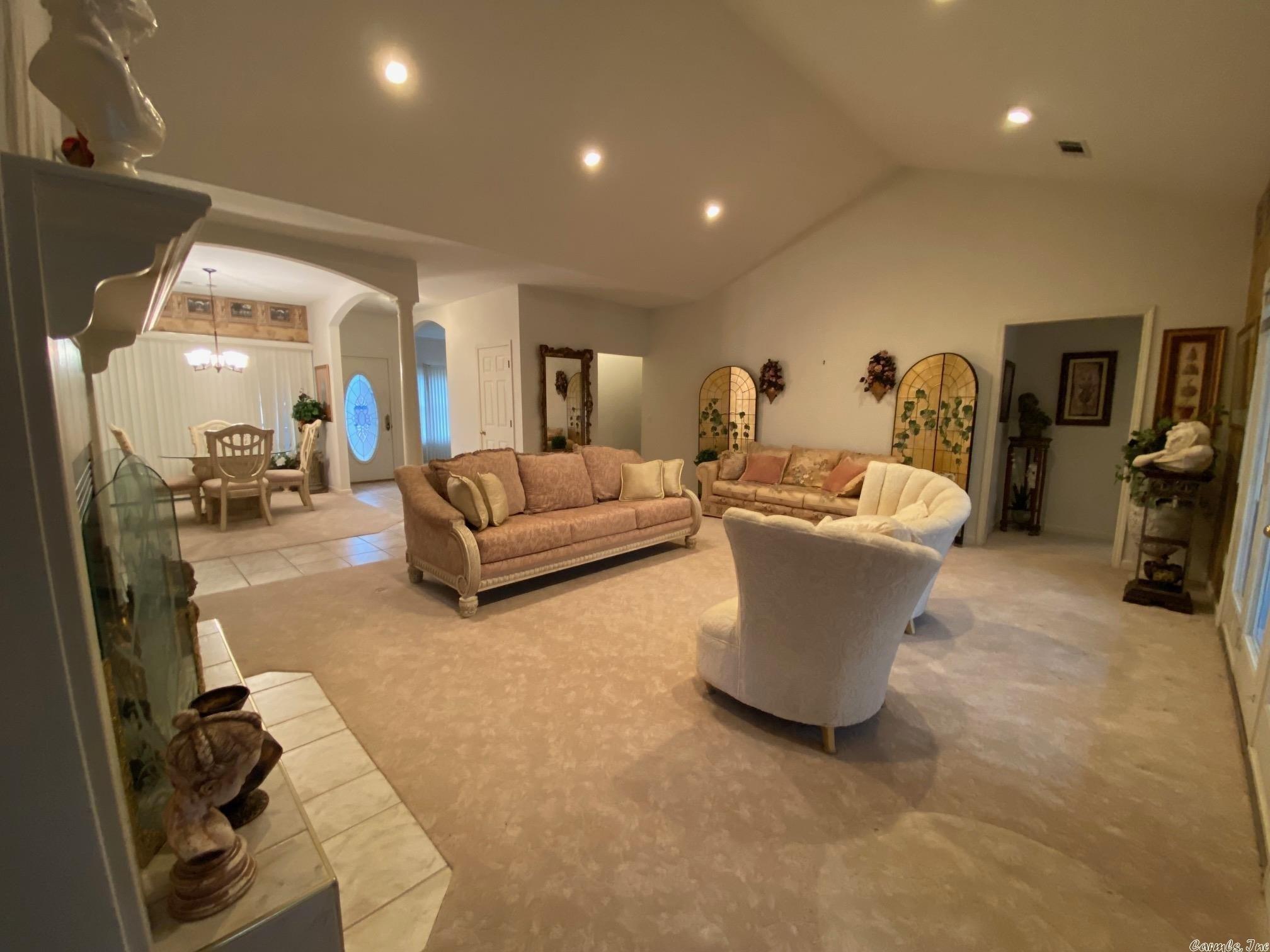 Bosque Pl, Hot Springs Village, AR 71909