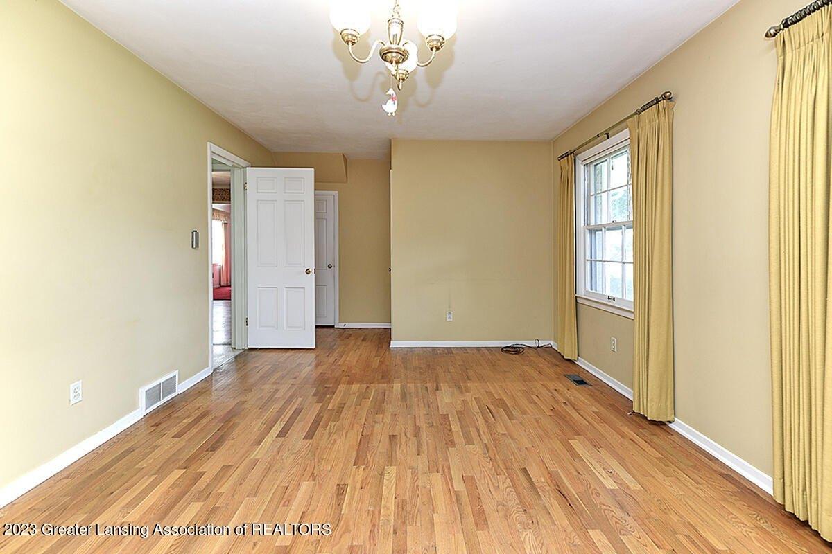 Woodside Dr, East Lansing, MI 48823