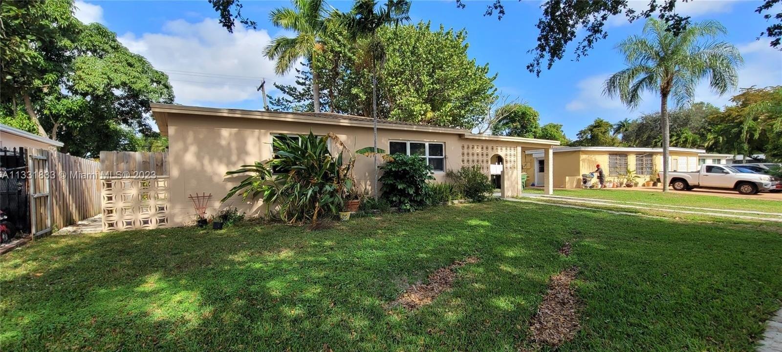 Ne 127th St, North Miami, FL 33161