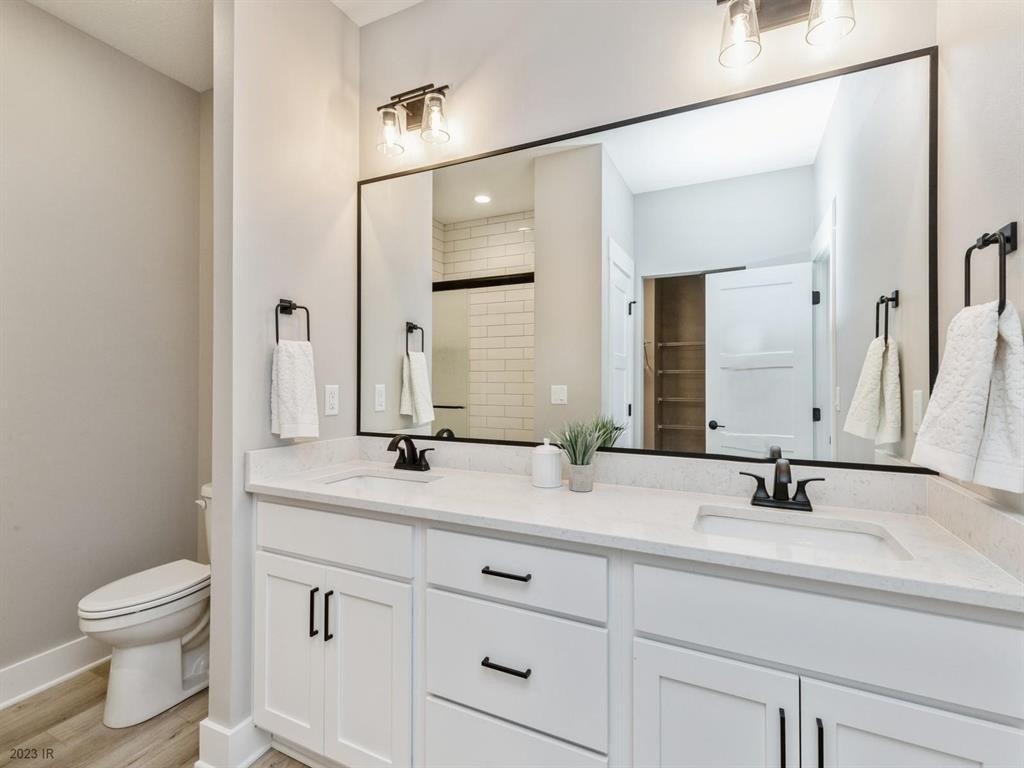 Watermeadow Cir, Johnston, IA 50131