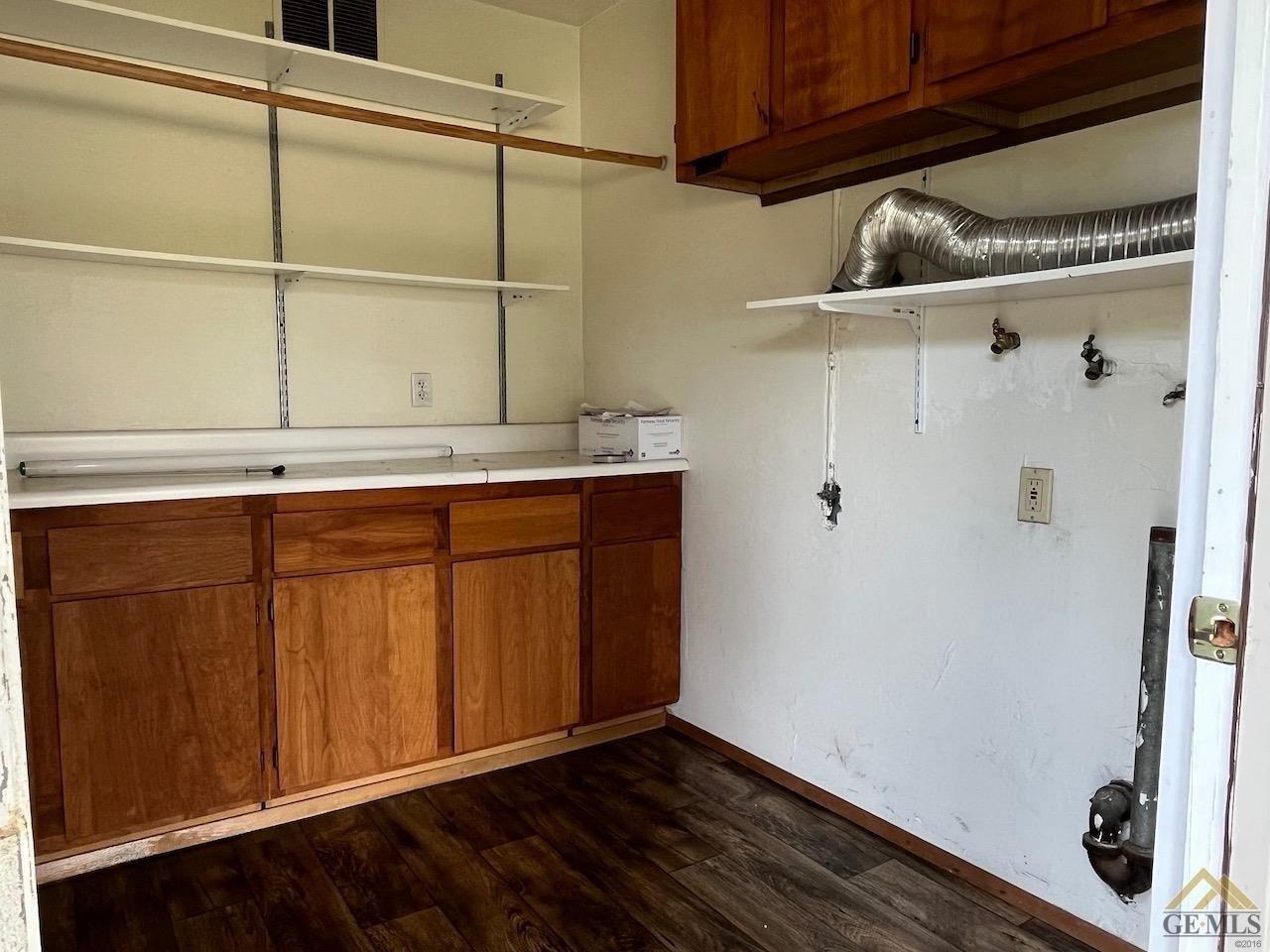 Cherry Hills Dr, Bakersfield, CA 93309
