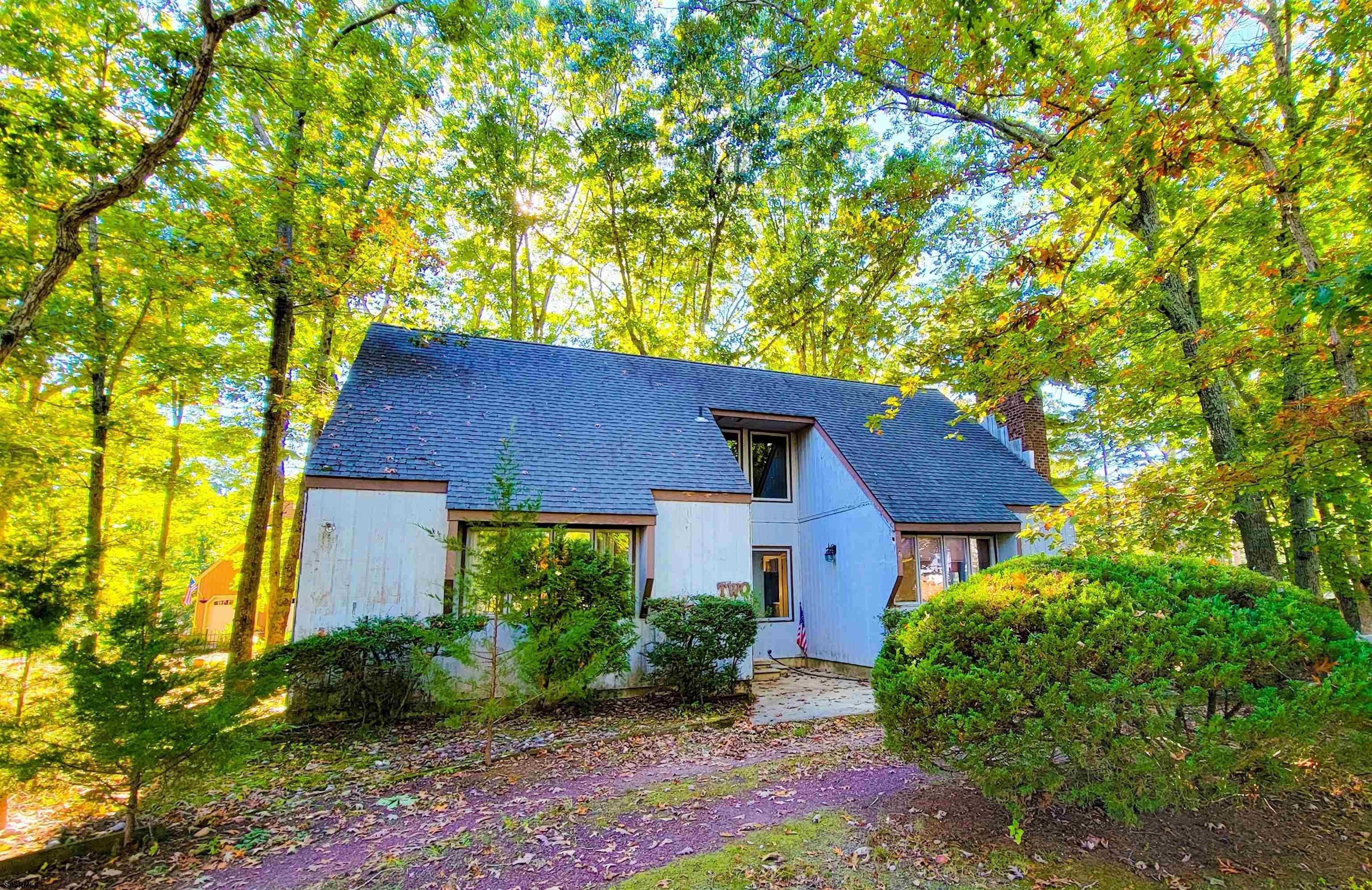 Lesley Ln, Northfield, NJ 08225