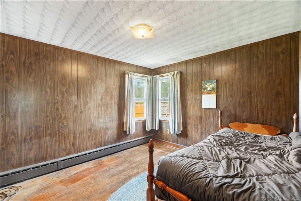 Robin Hill Rd, Meriden, CT 06450