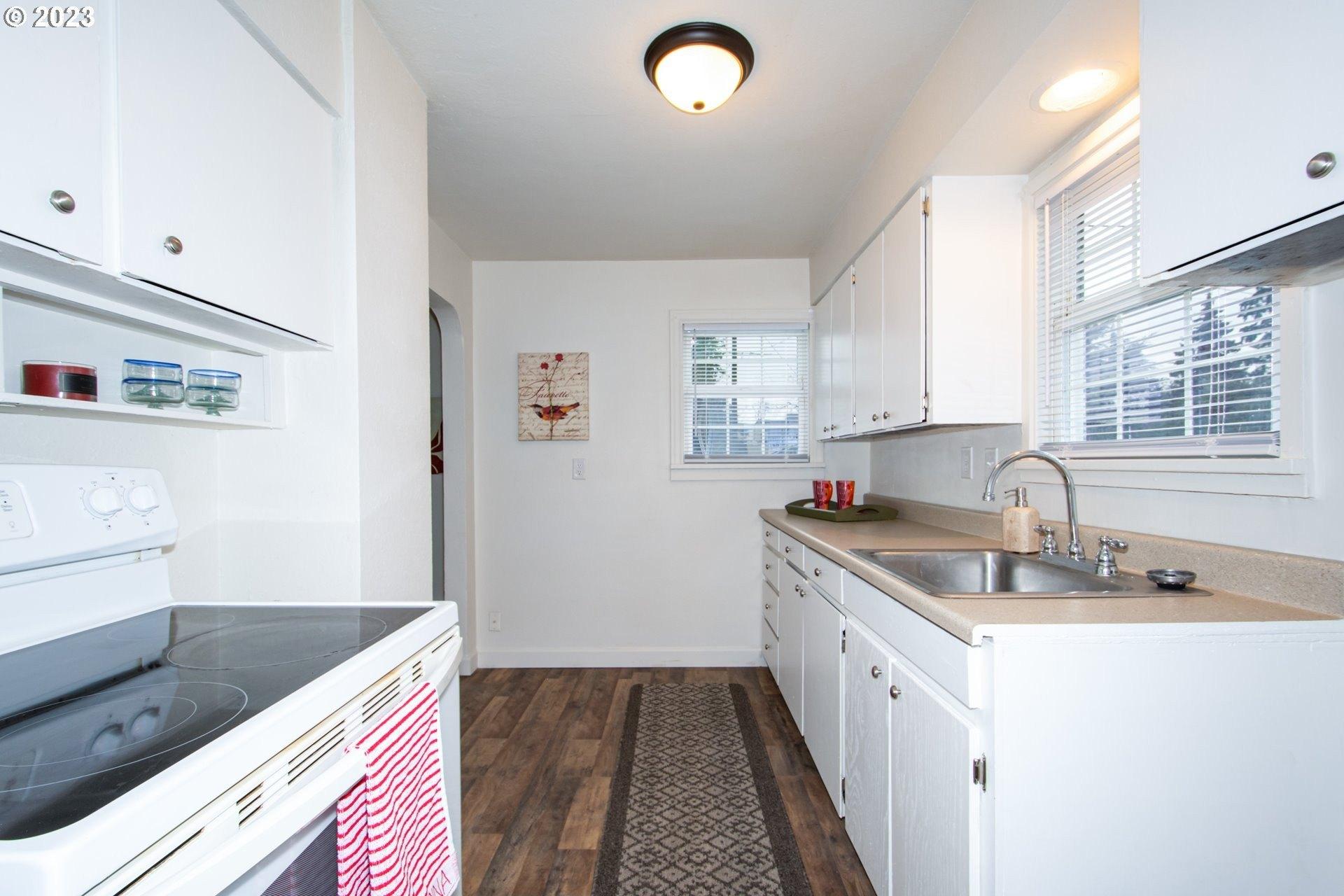 E 18th St, Vancouver, WA 98661