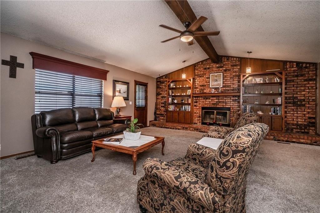 Pueblo, Edmond, OK 73013
