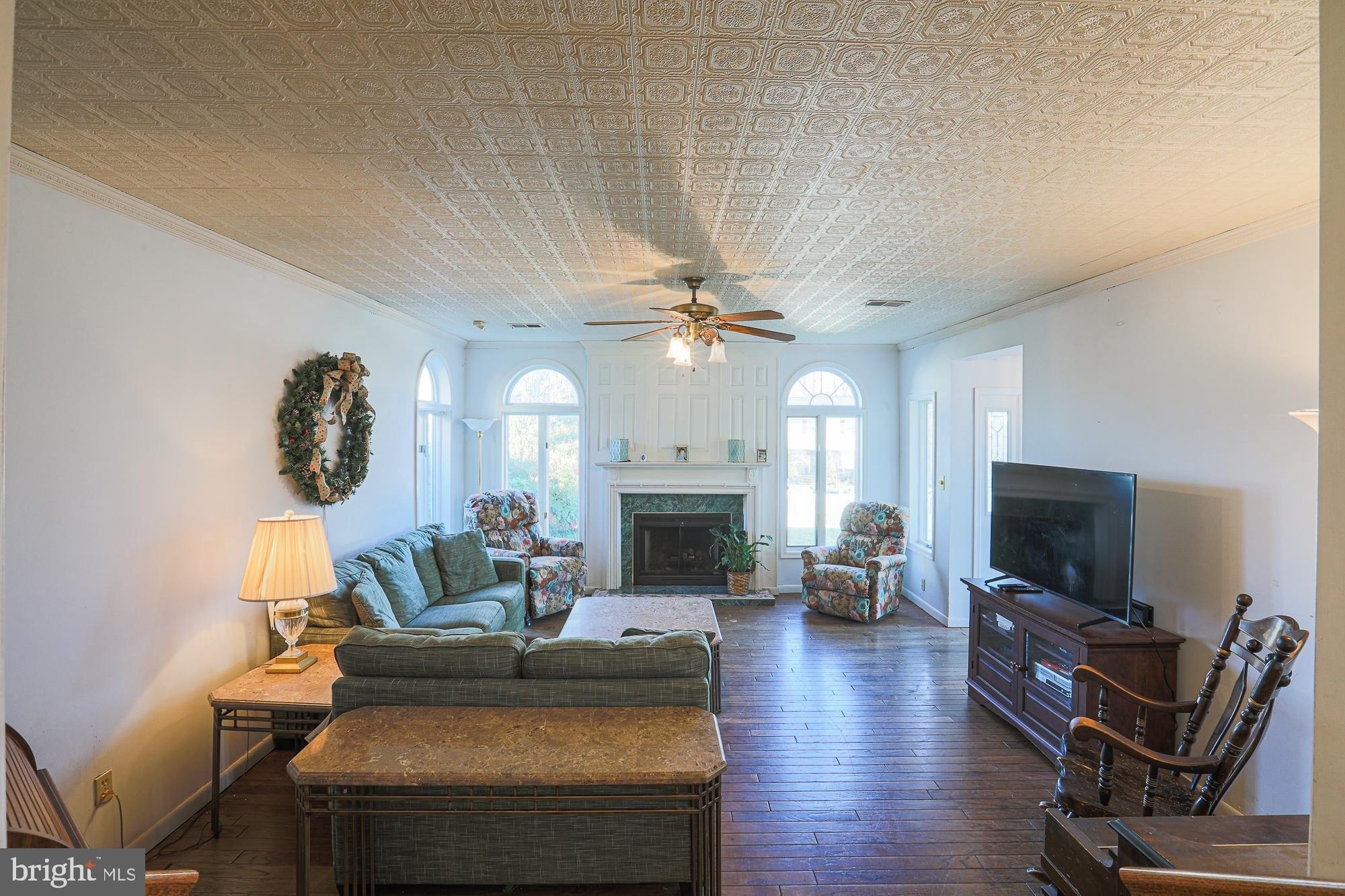 Cranbrook Rd, Cockeysville, MD 21030