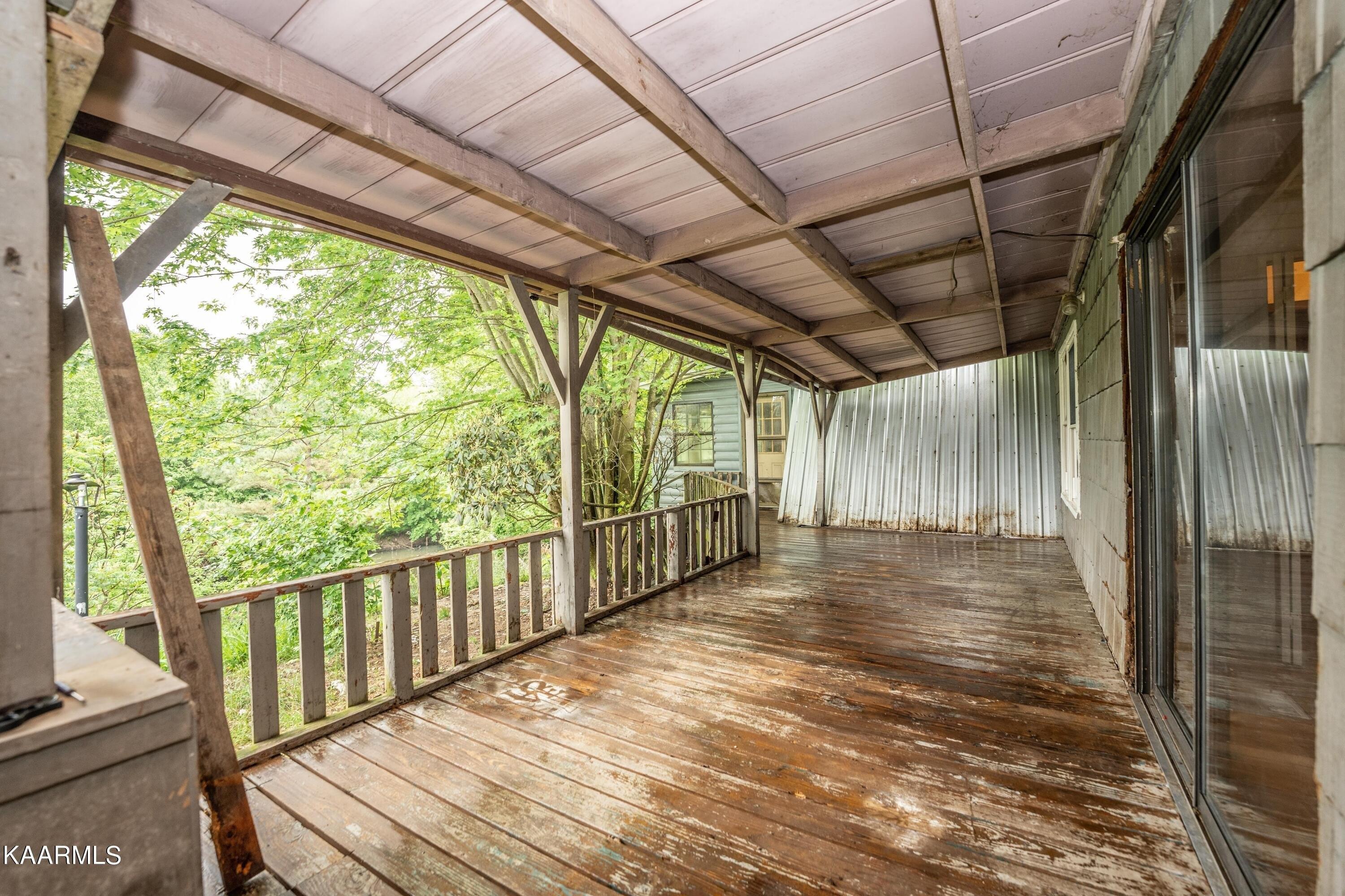 Lantana Rd, Crossville, TN 38572