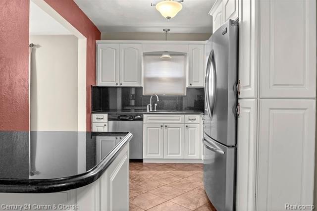 S Waverly St, Dearborn, MI 48124