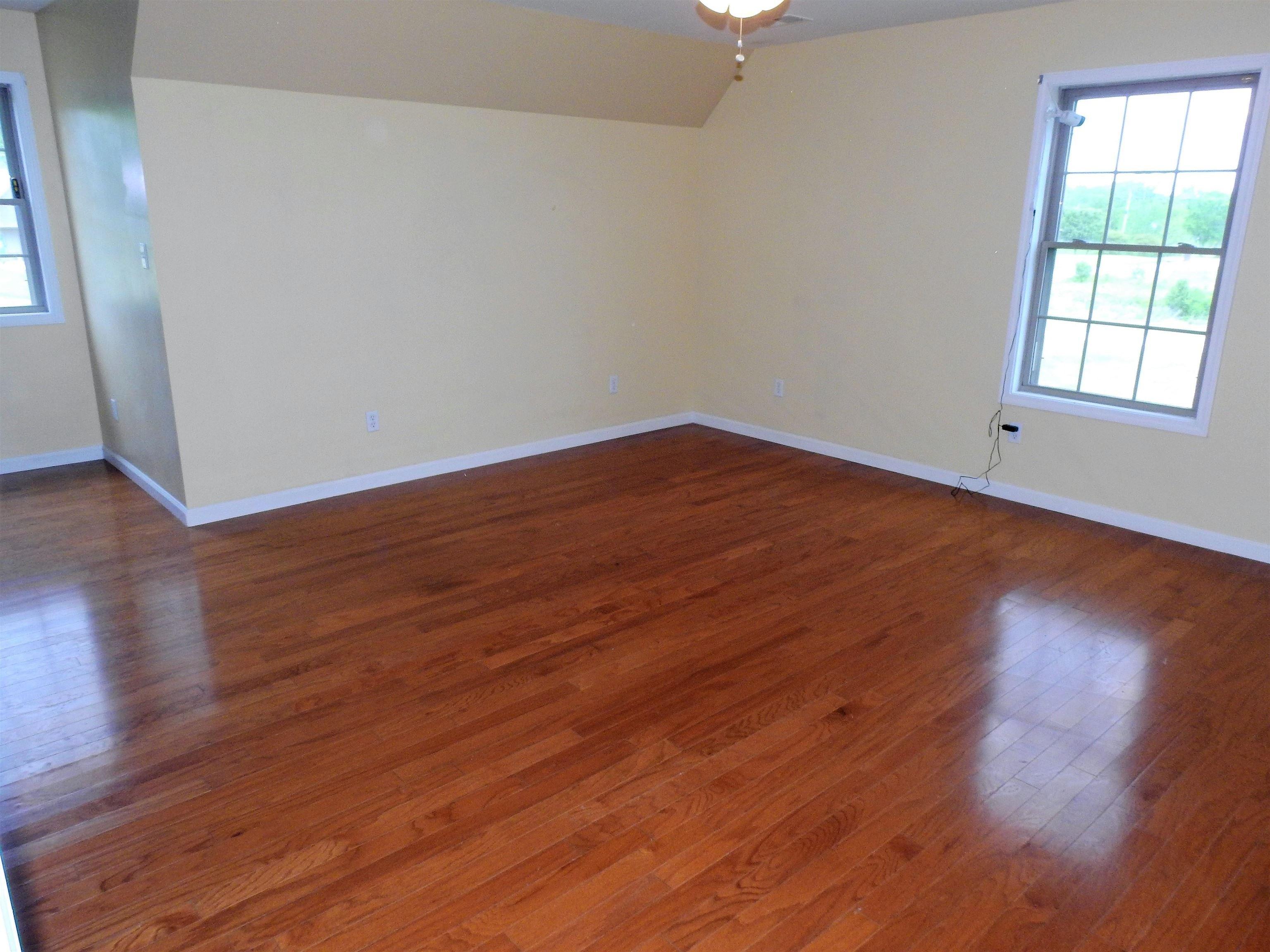Polo Dr, Dyersburg, TN 38024