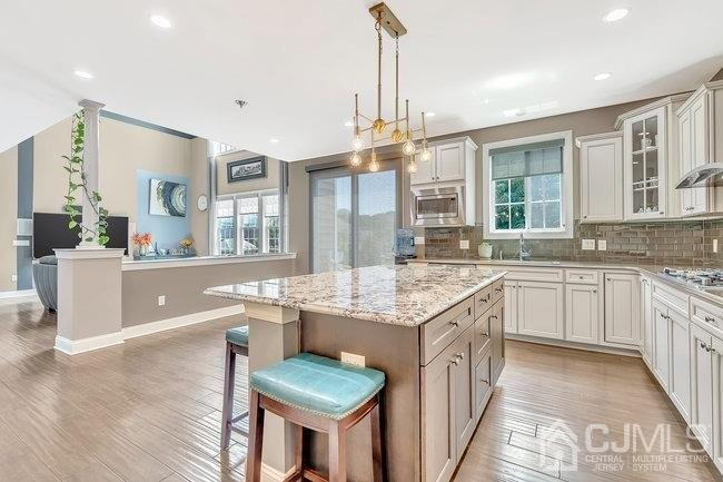 Cairnes Ln, East Brunswick, NJ 08816