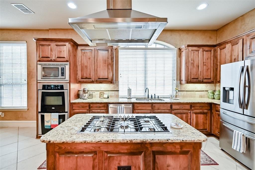 Aston Ln, Mansfield, TX 76063