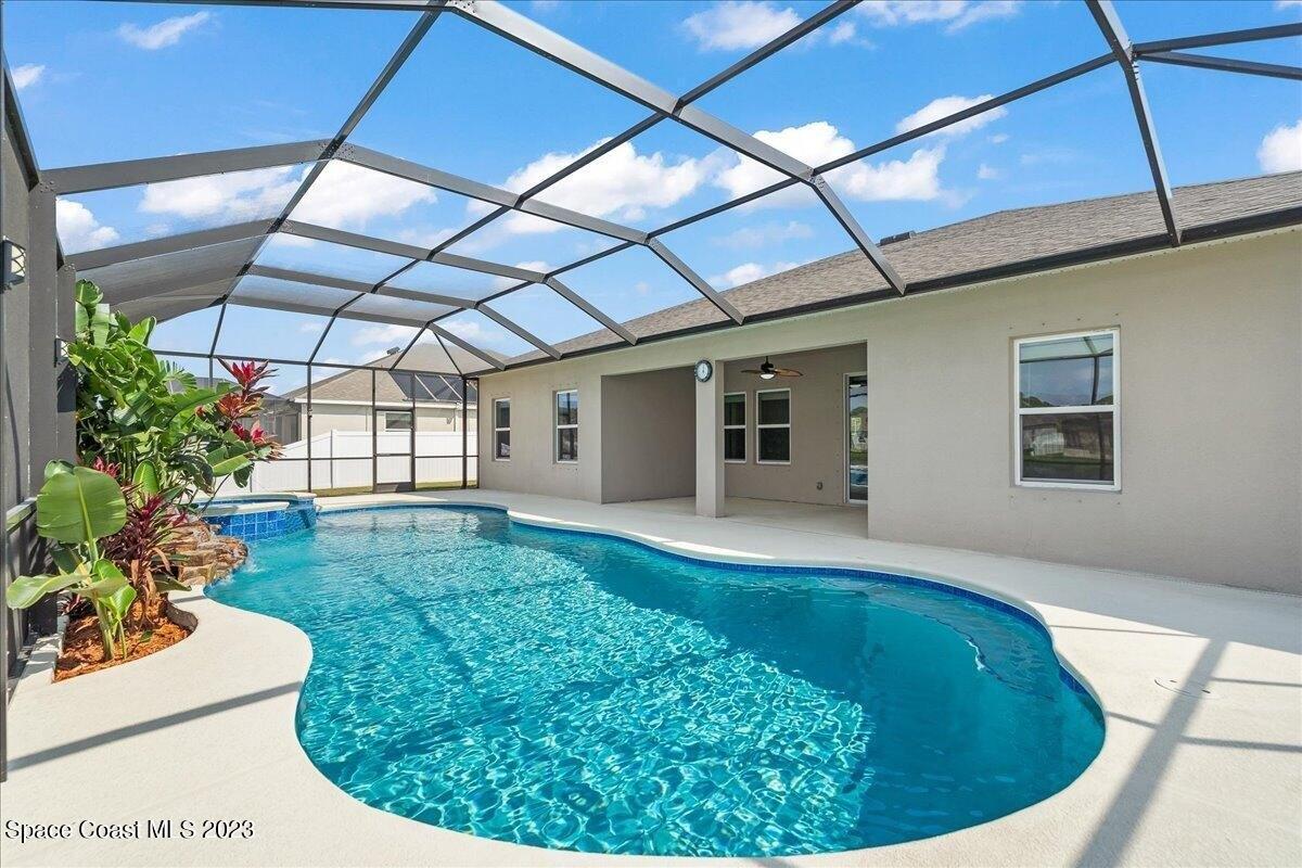 Hebron Dr, Merritt Island, FL 32953