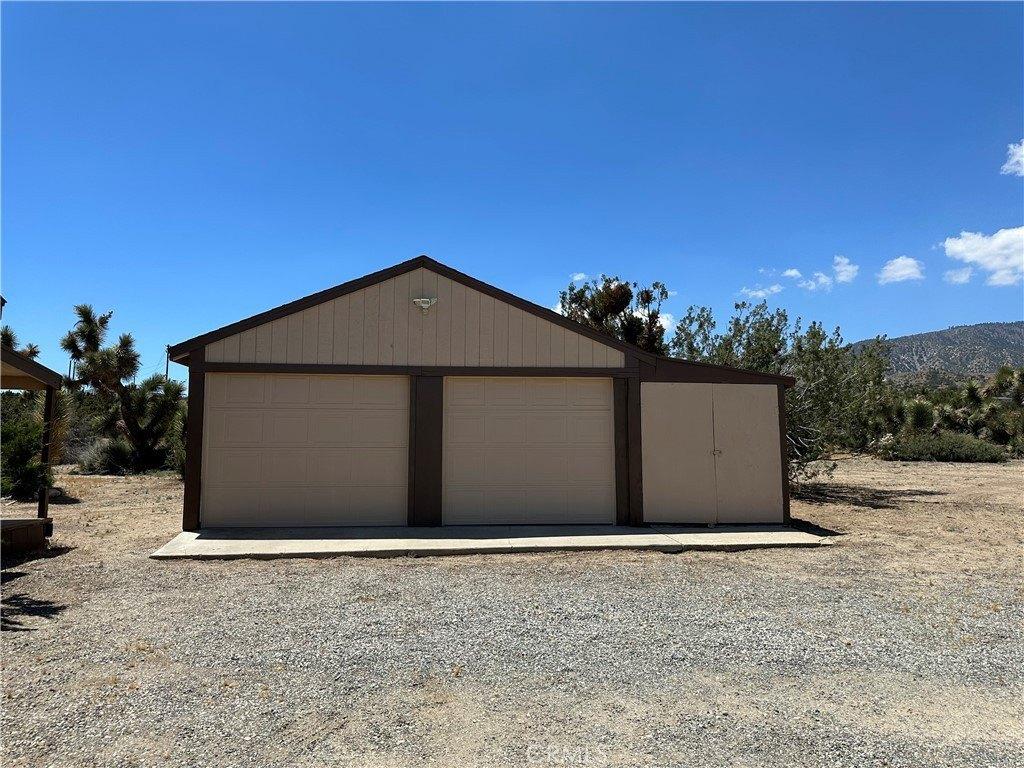 Hollister Rd, Pinon Hills, CA 92372
