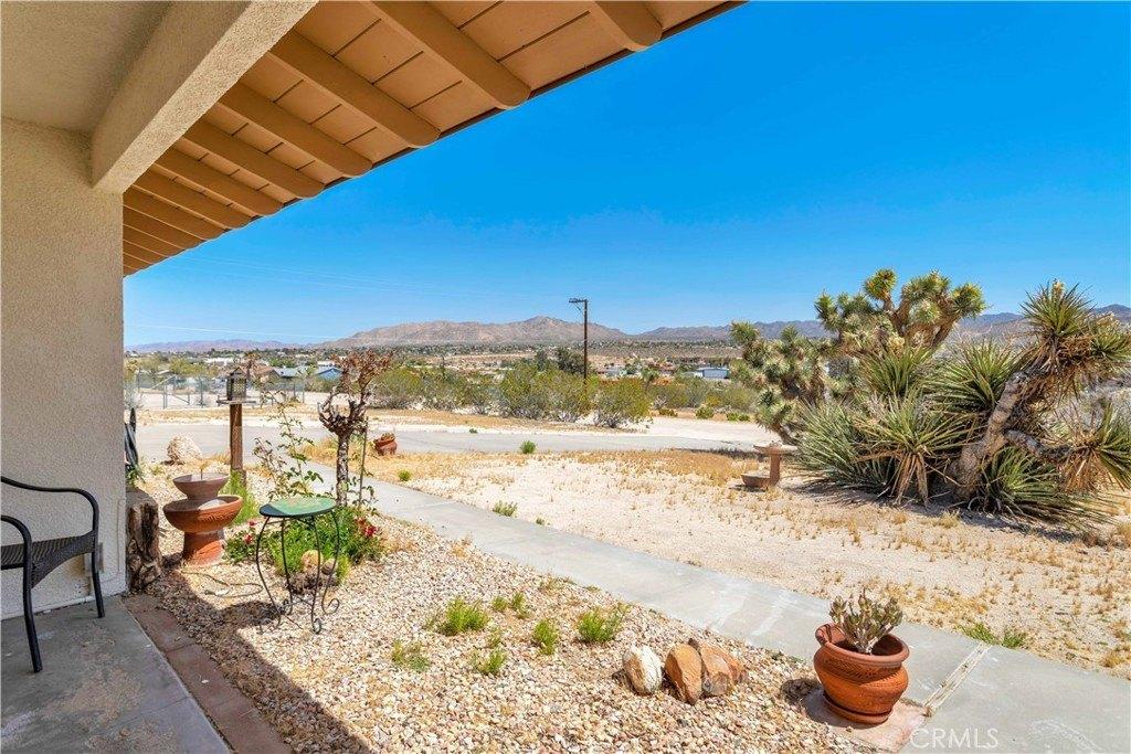 Warren Way, Yucca Valley, CA 92284
