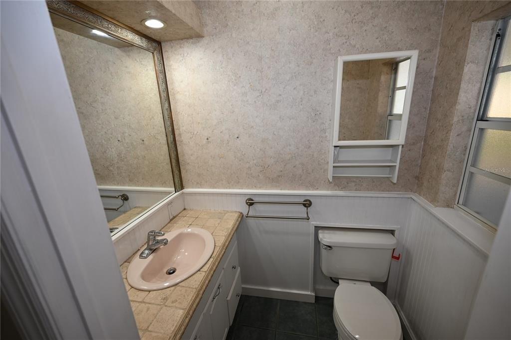 E Spruce St, Tarpon Springs, FL 34689