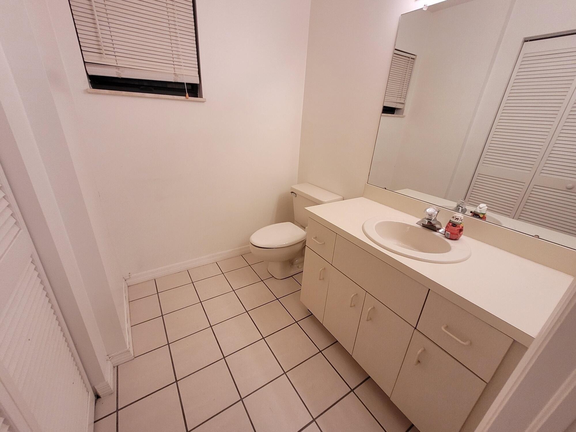 Rivera Ave, Royal Palm Beach, FL 33411