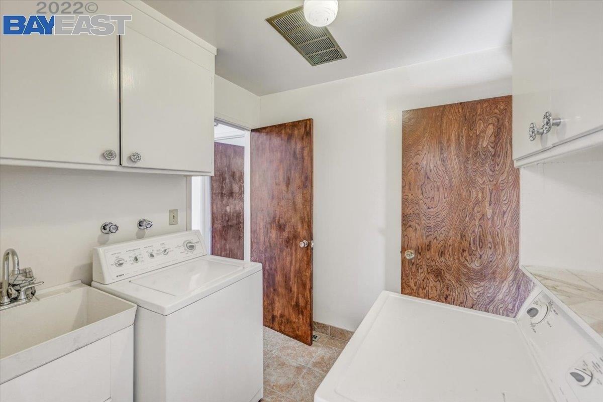 Castle Crest Rd, Alamo, CA 94507