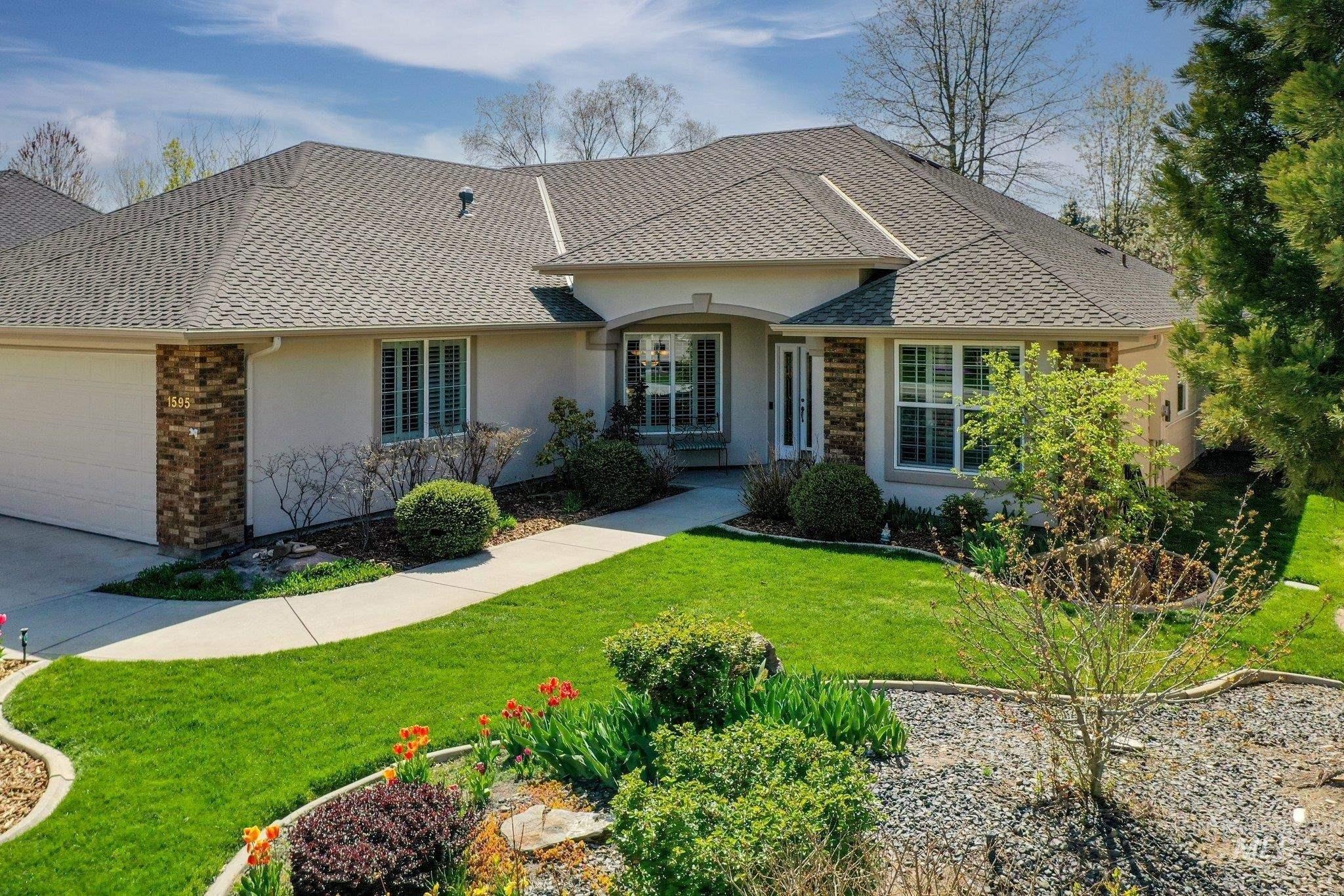 S Lakemoor Way, Eagle, ID 83616