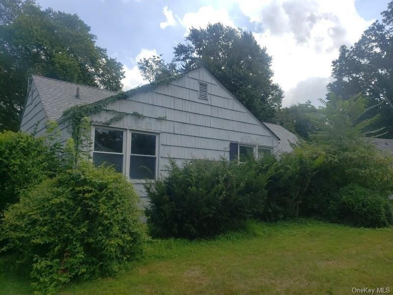 Beverly Rd, New Rochelle, NY 10804