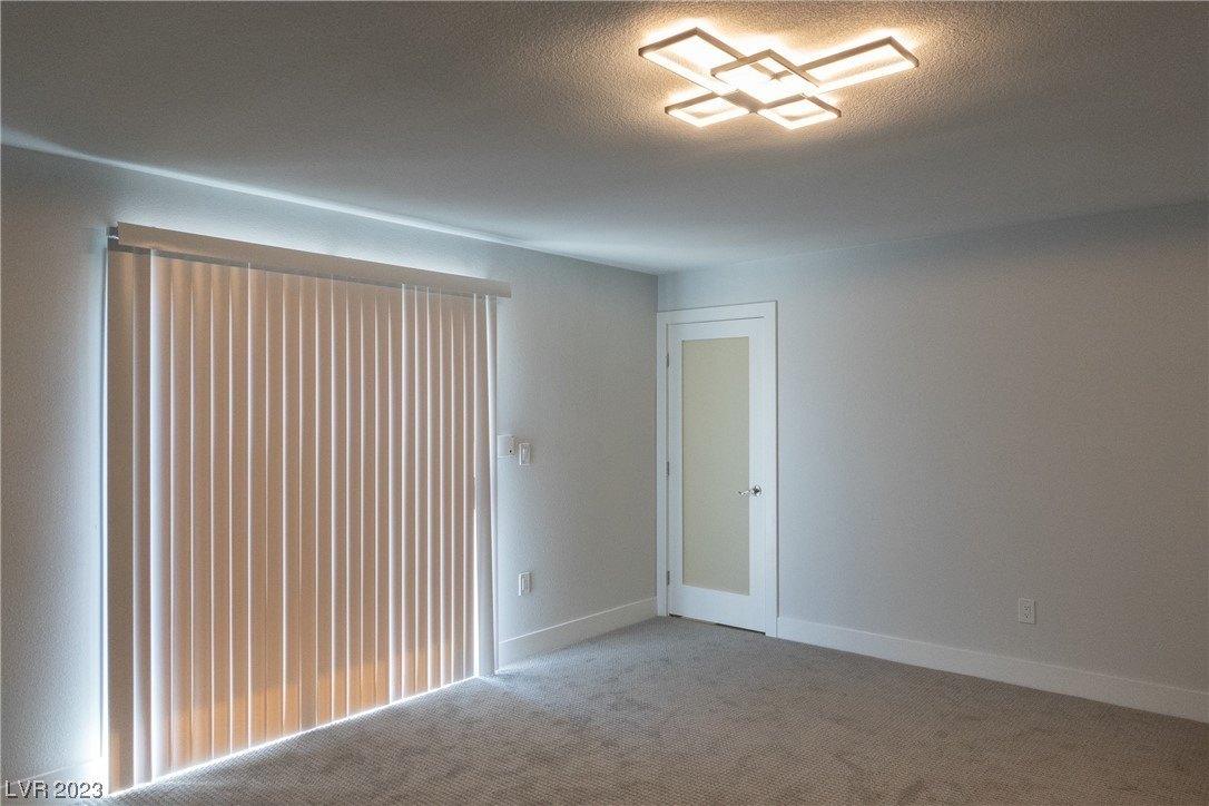 8th Pl, Las Vegas, NV 89104