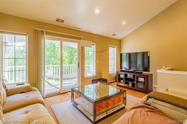 Reeves Dr, Melvindale, MI 48122