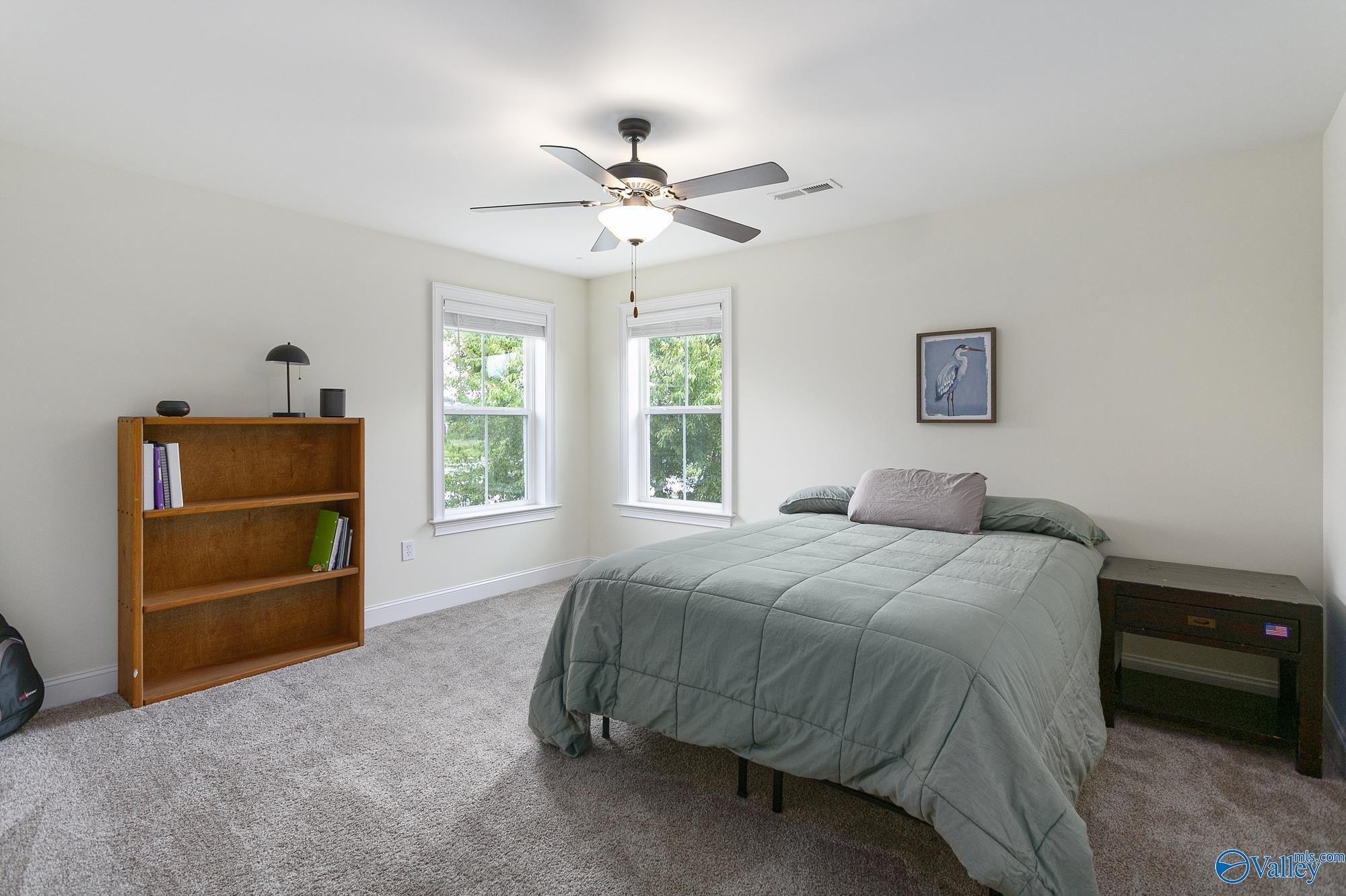 Willow Lake Cir Sw, Huntsville, AL 35824