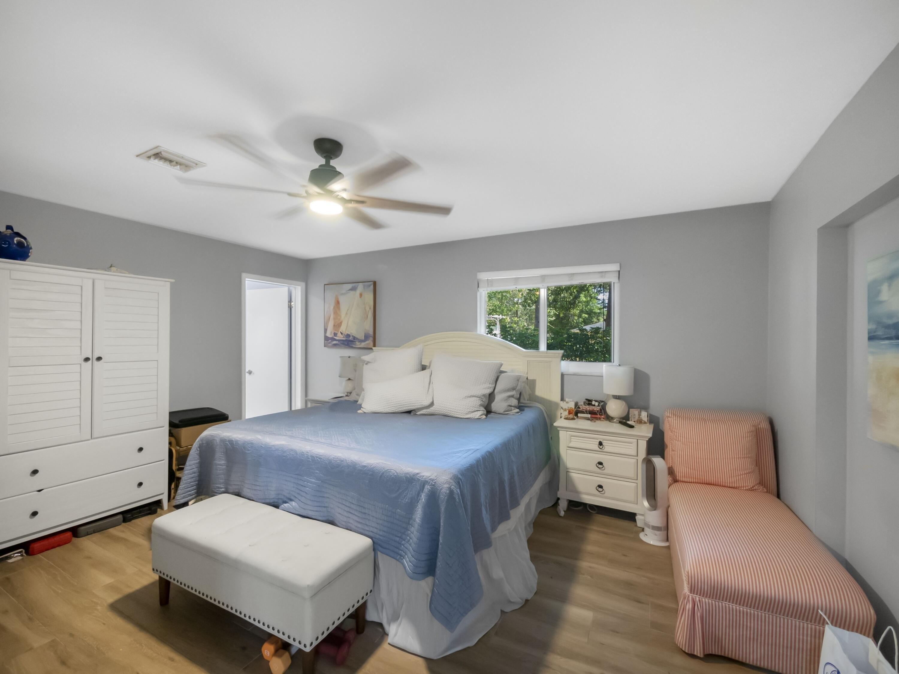 Shirley Dr, Jupiter, FL 33458