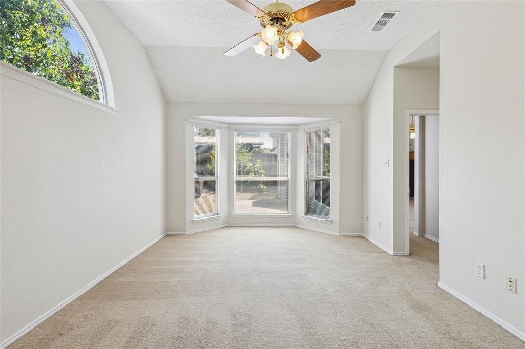 Turnstone Dr, Arlington, TX 76018