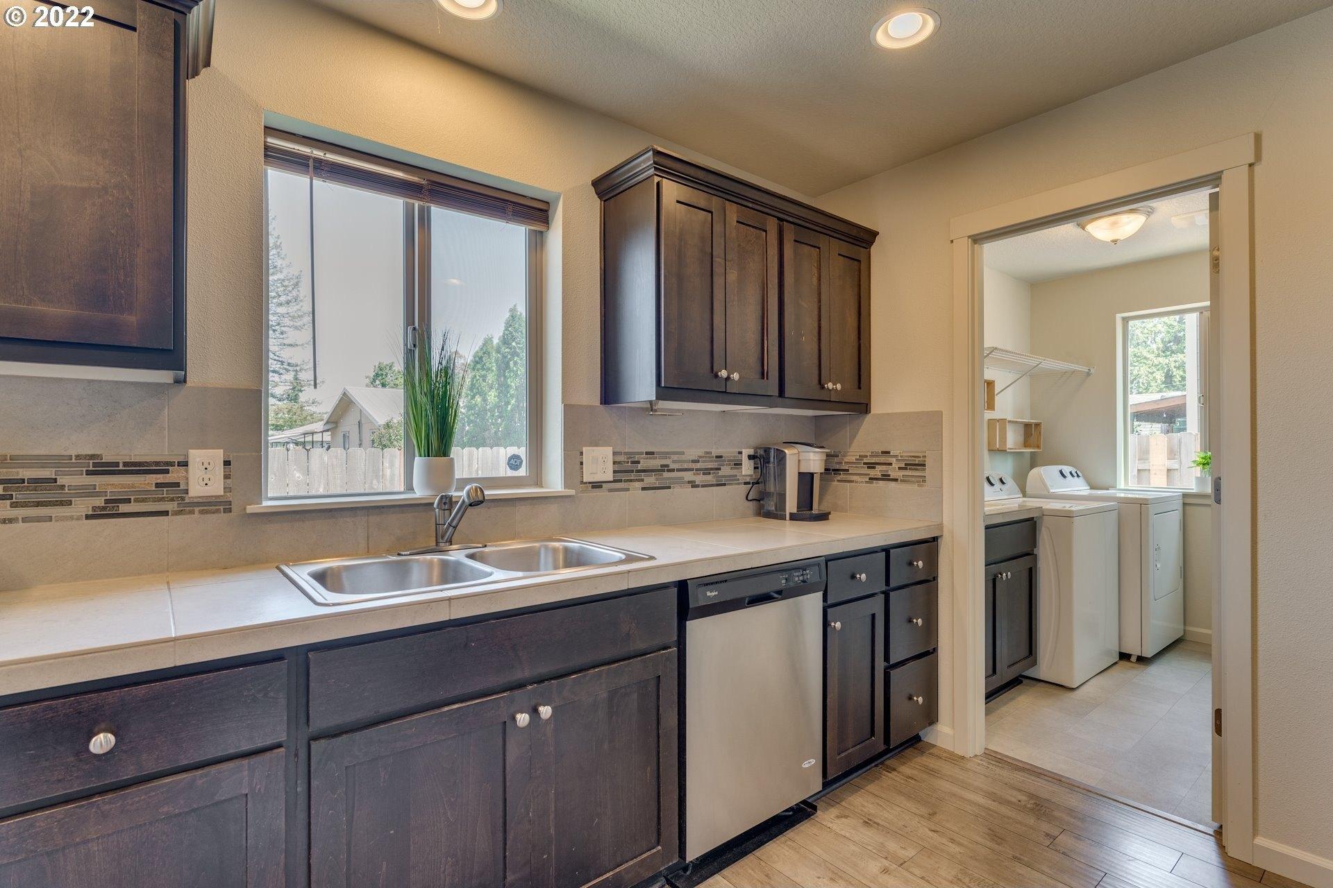 Garden Ct, Molalla, OR 97038