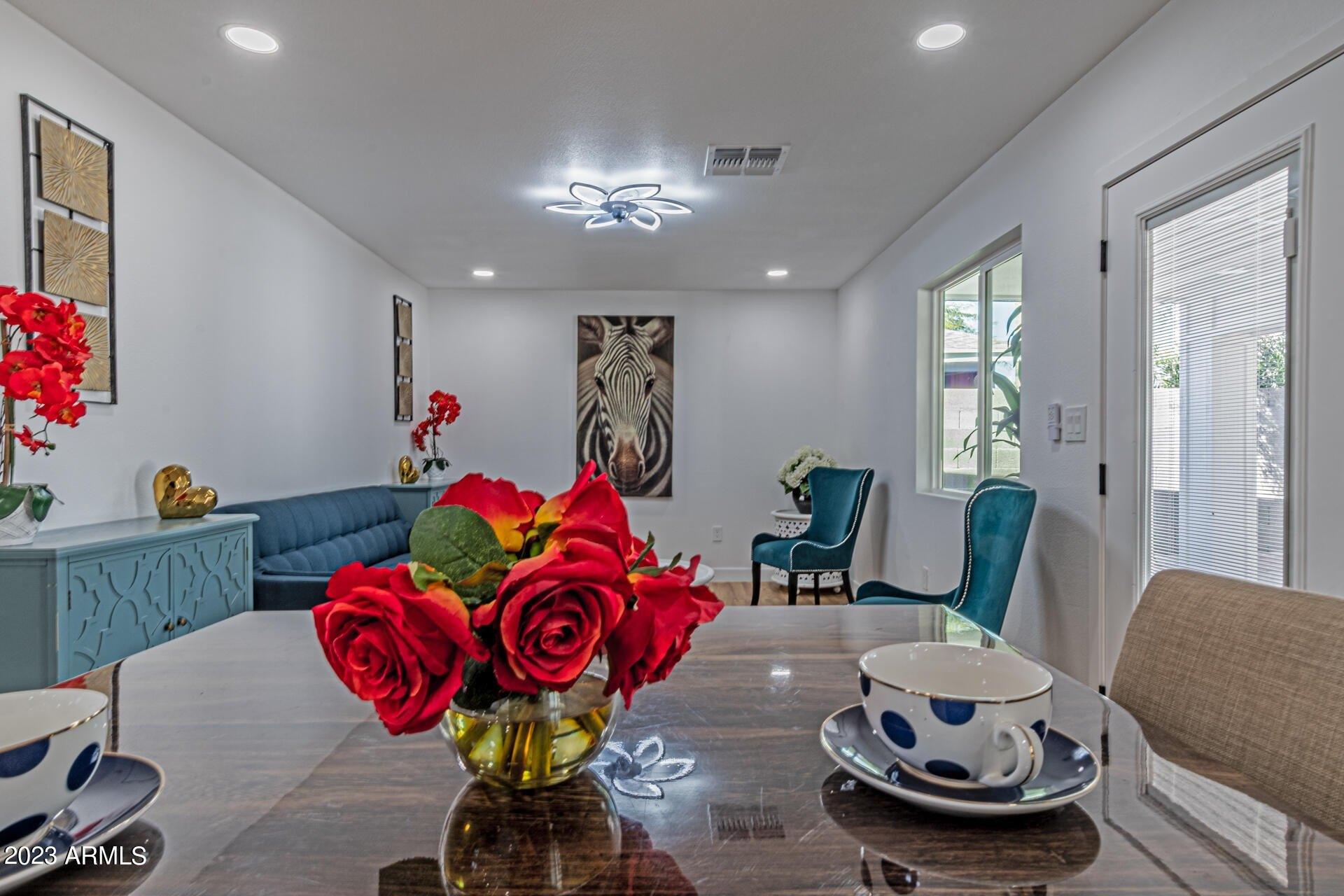 E Hartford Ave, Phoenix, AZ 85032