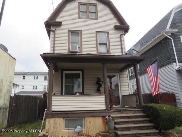 Chestnut Ave, Kingston, PA 18704