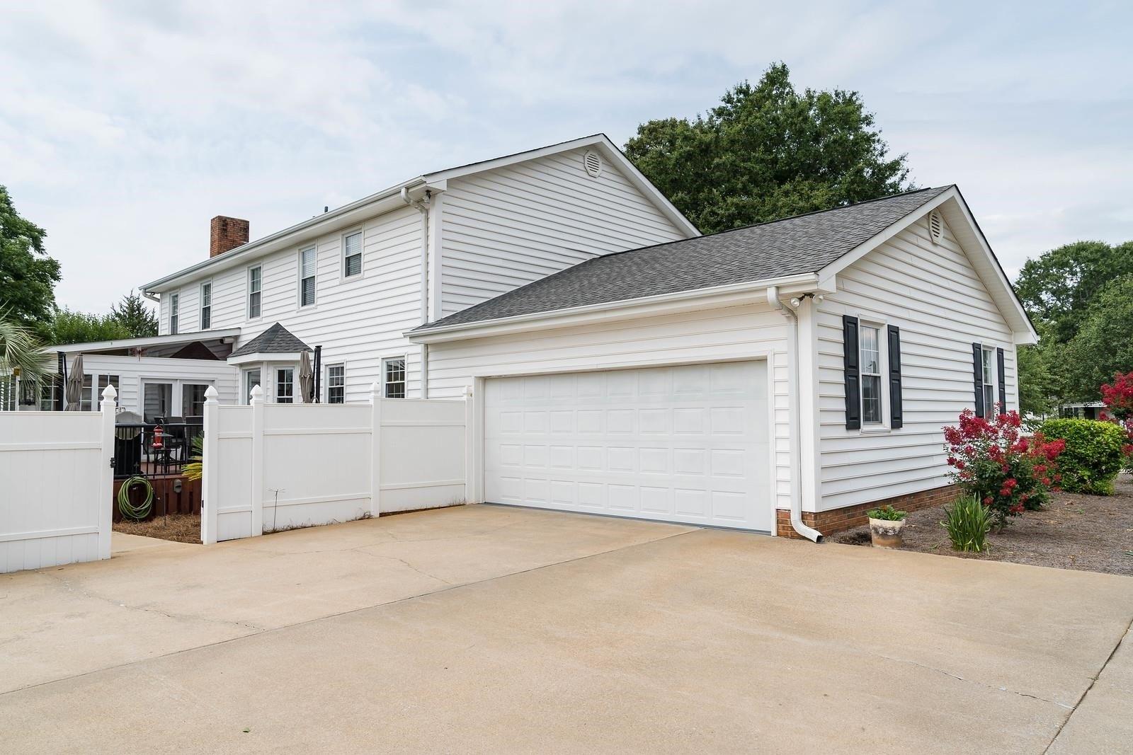 Old Furnace Rd, Boiling Springs, SC 29316