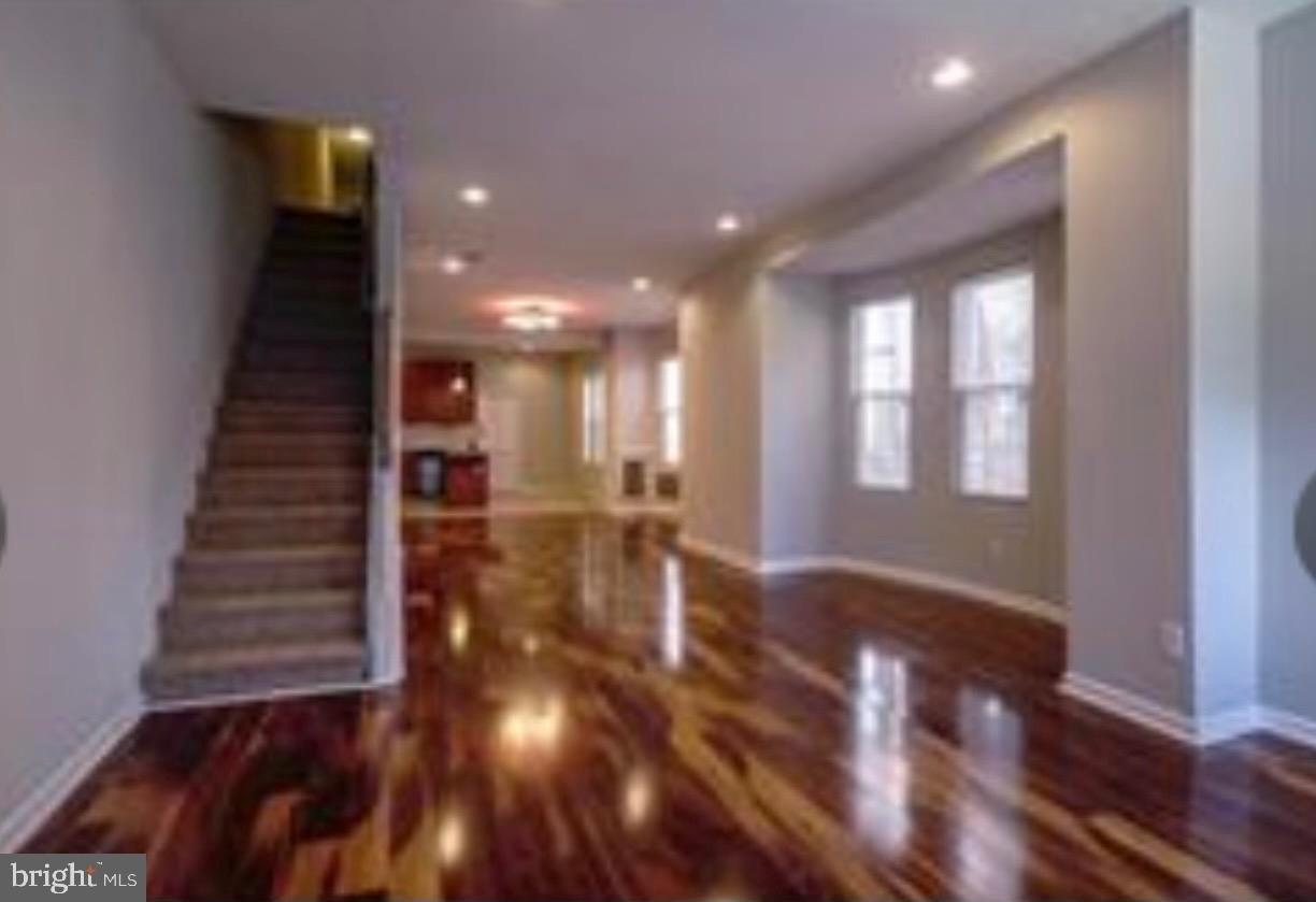 W Abbottsford Ave, Philadelphia, PA 19144