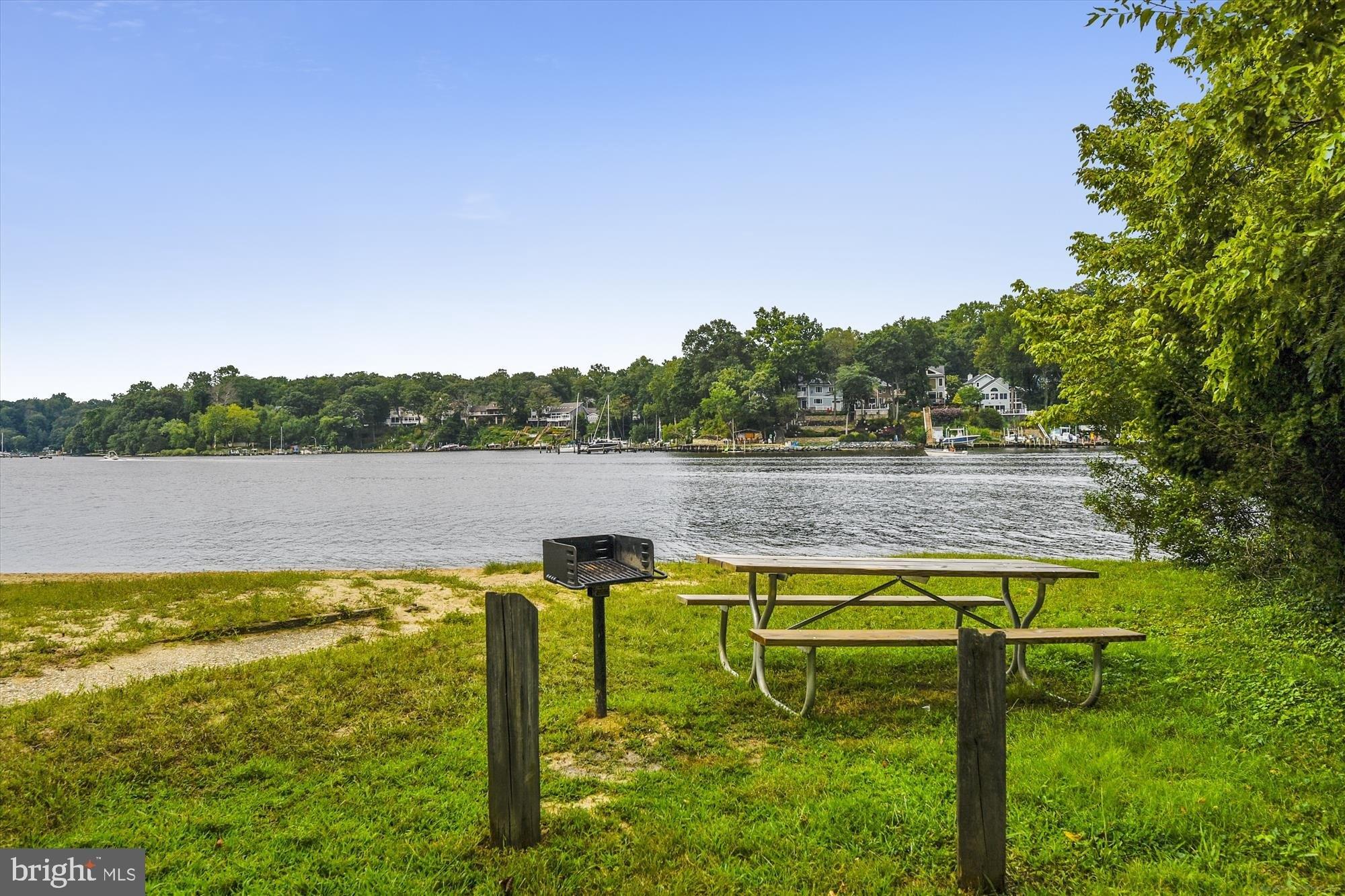 Oak View Dr, Crownsville, MD 21032
