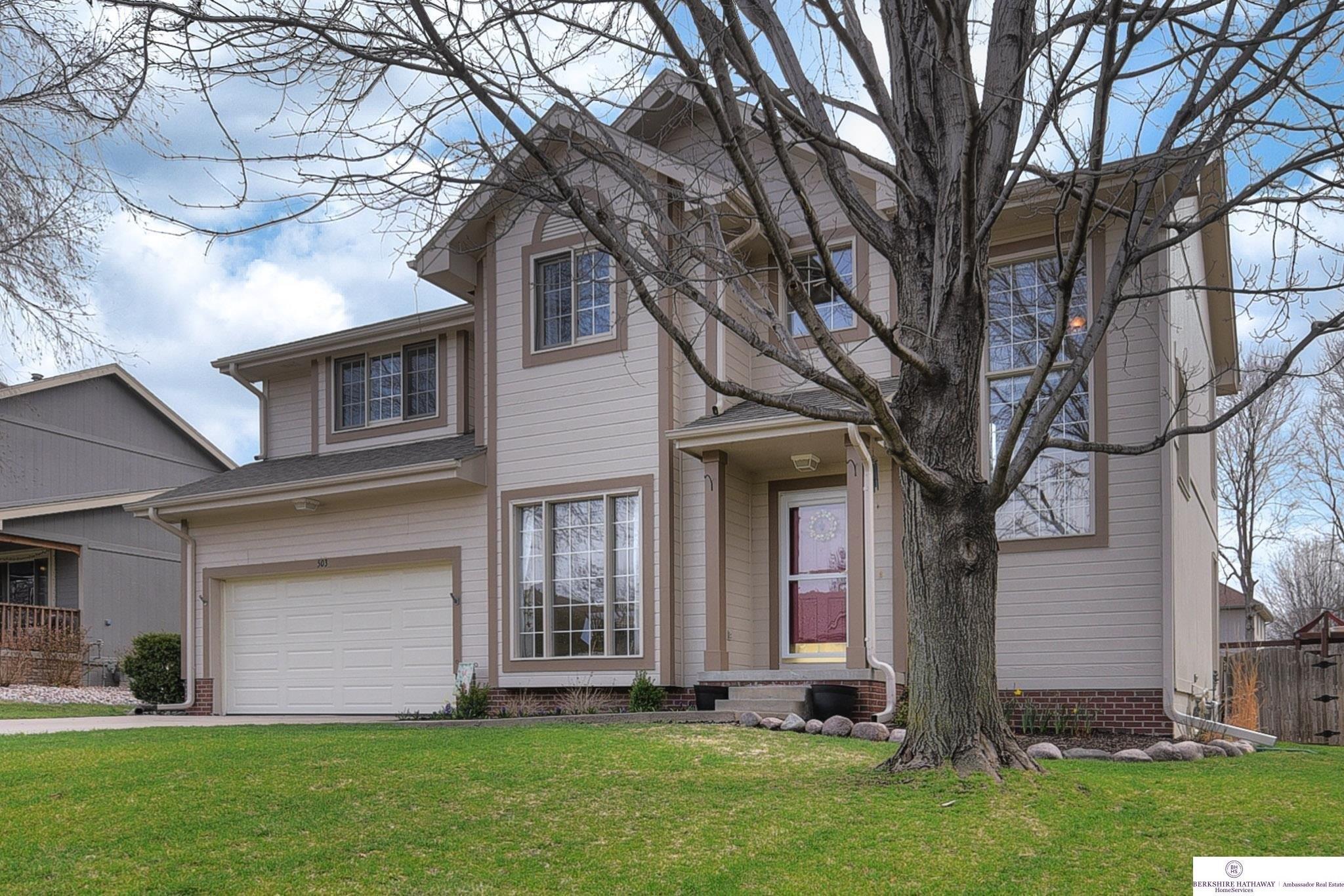 Fleetwood Dr, Papillion, NE 68133