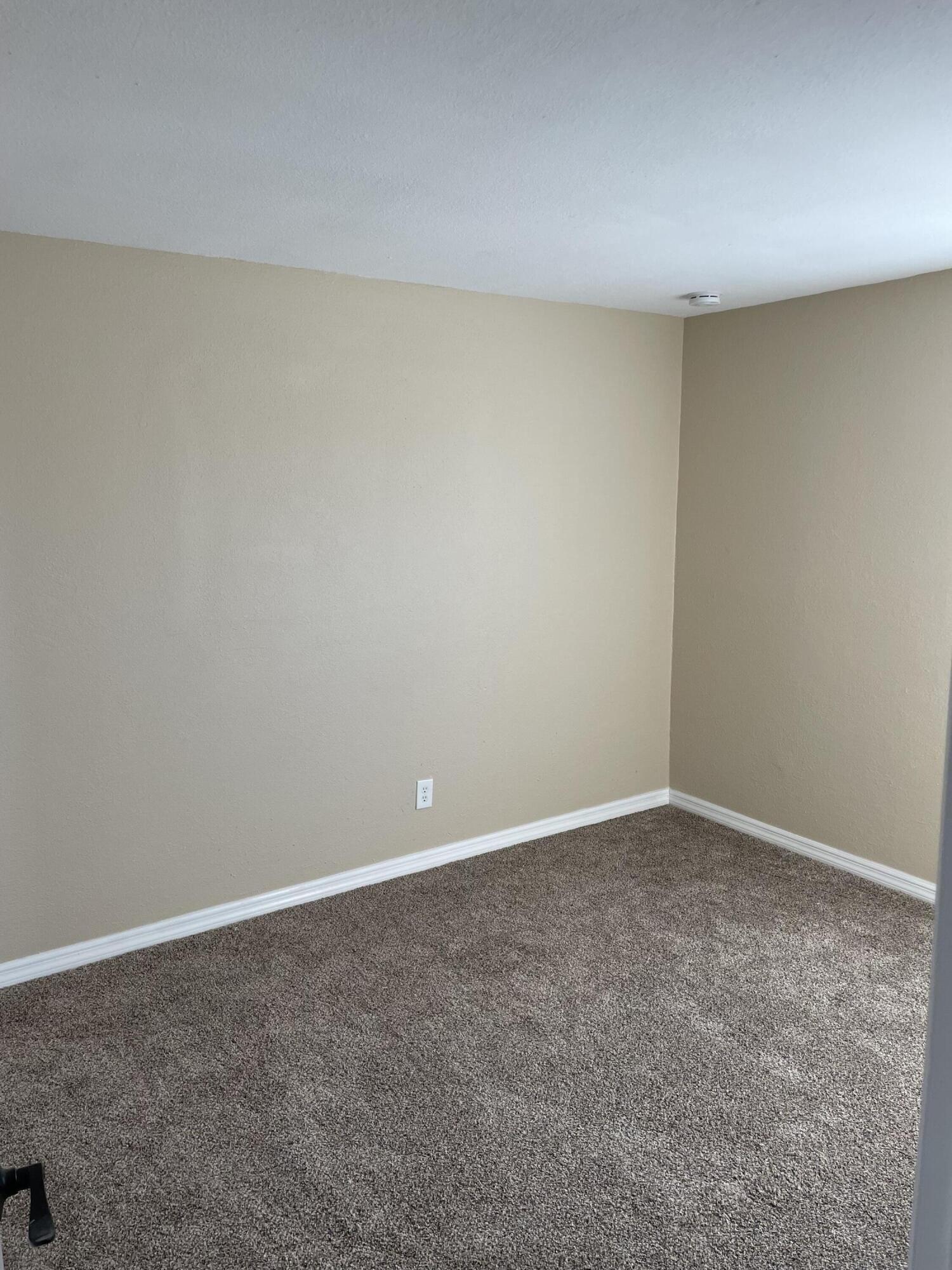 Rocca Ln, El Paso, TX 79915