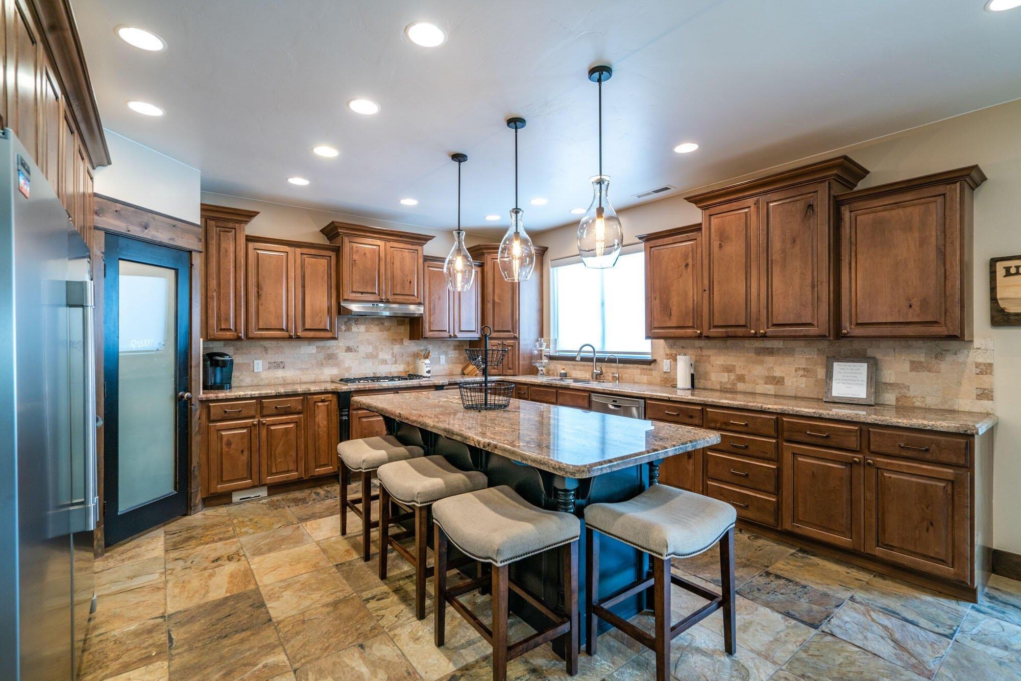S Lake Cir, Saint George, UT 84790