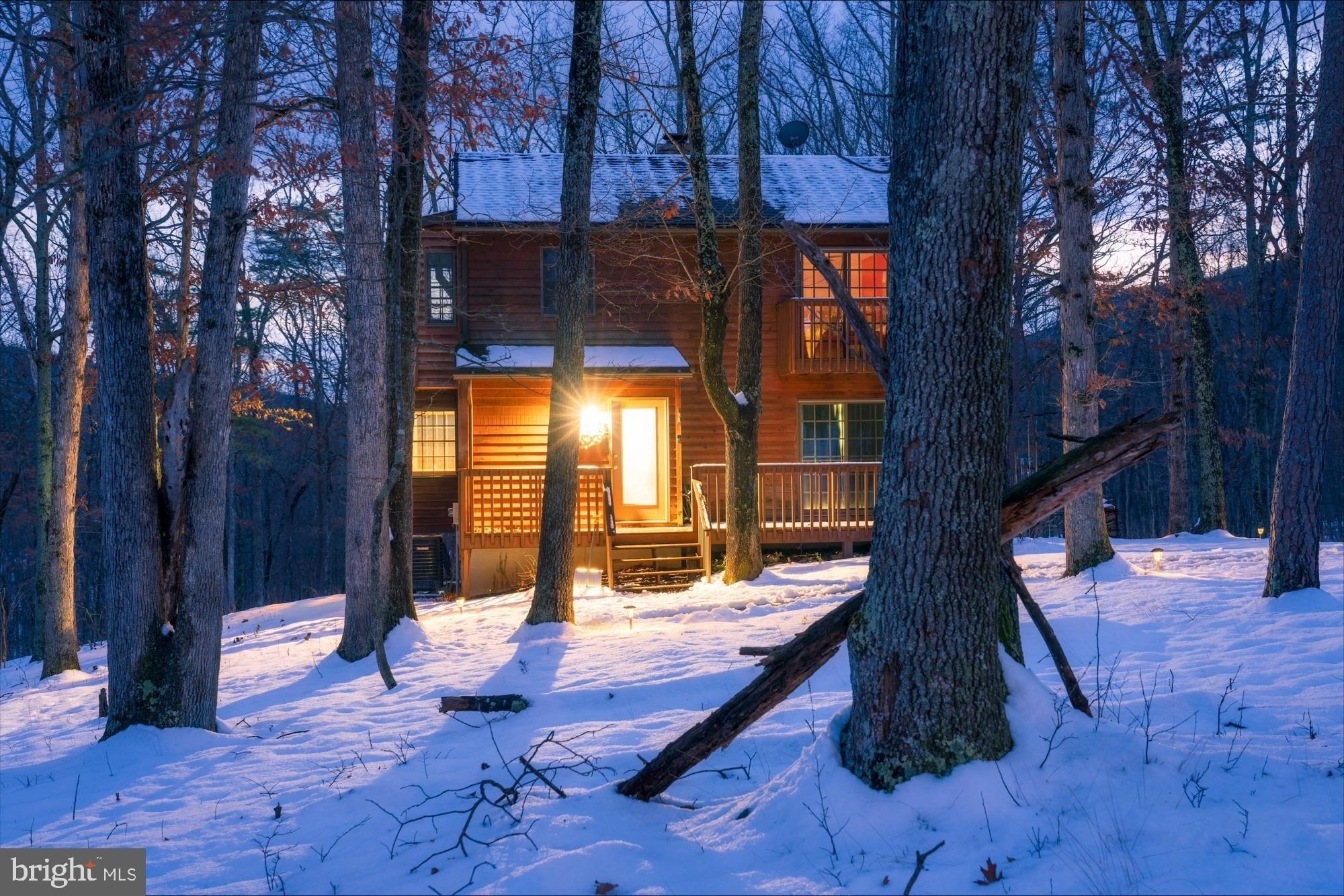 Cardinal Ln, Berkeley Springs, WV 25411