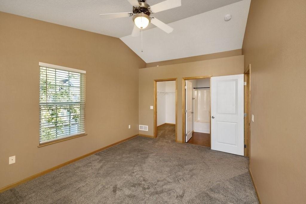 Kirkland Ct, Johnston, IA 50131