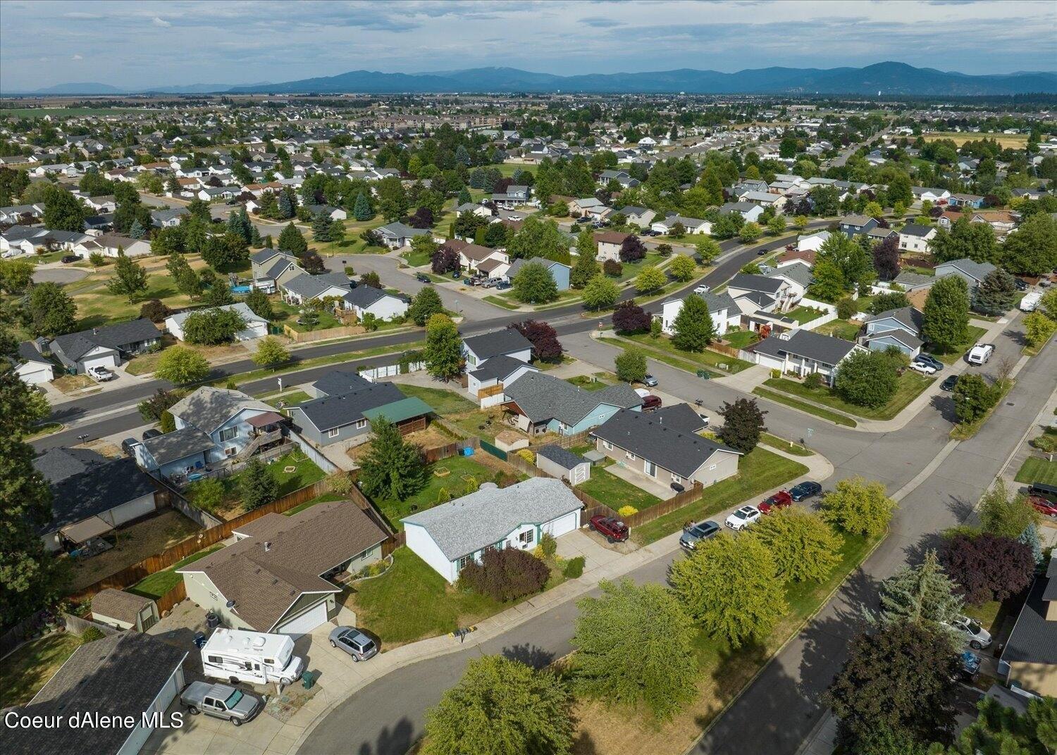 E Glacier Peak Dr, Post Falls, ID 83854