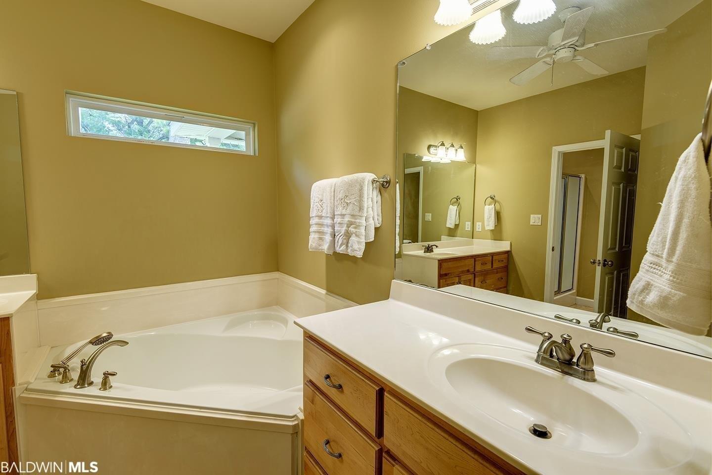 Eastwood Ave, Fairhope, AL 36532