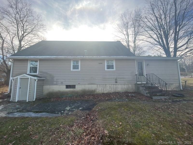 Sunrise Dr, Torrington, CT 06790