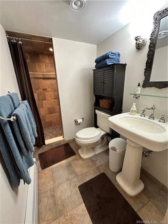 Lindsey Ave, Stamford, CT 06905