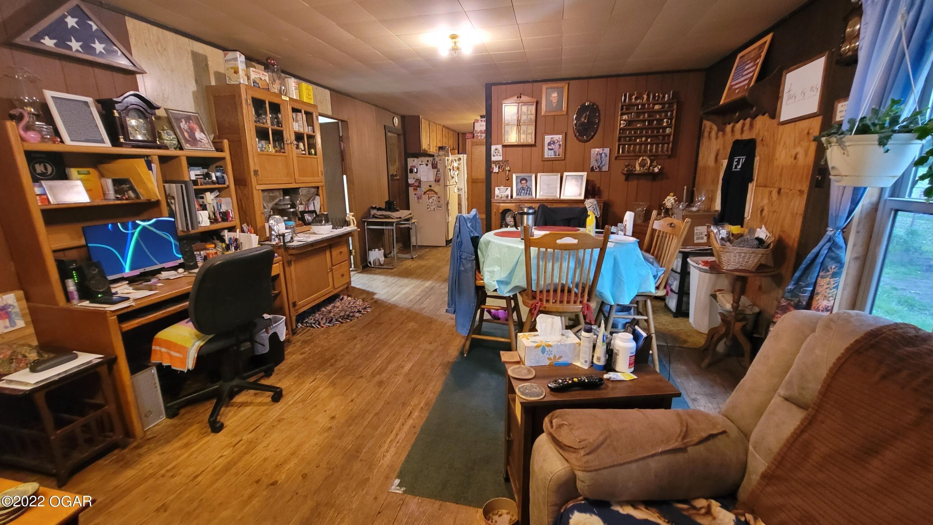 N Elm St, Monett, MO 65708