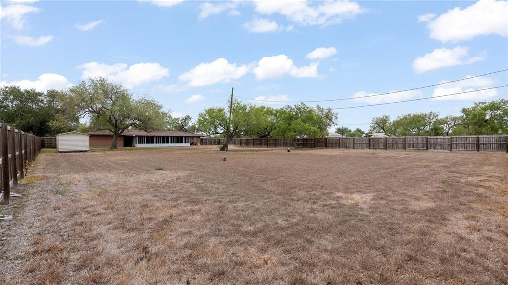 Elizabeth Ave, Kingsville, TX 78363
